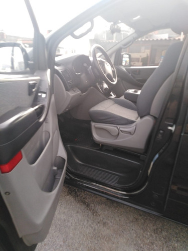Imagen 4 de 14 de Alquiler Hyundai H1 12 Pasajeros - Dual