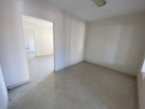 Casa En Venta En Veracruz Con Hab En P.b. Col Centro