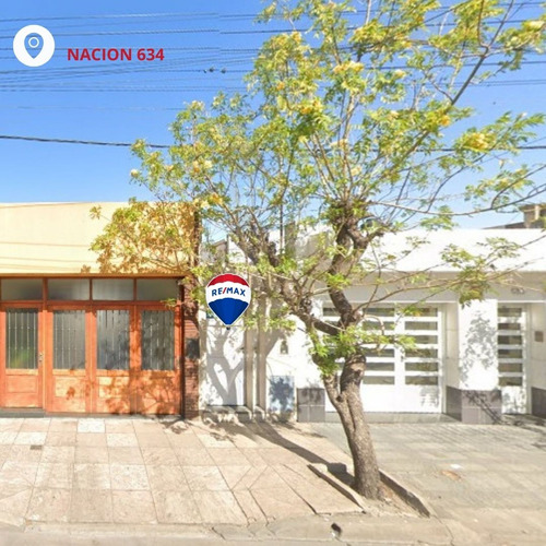 Venta De Casa  2 Dor + Dpto 1 Dorm San Nicolas