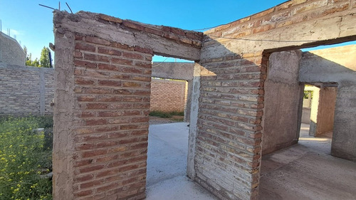 Venta Casa En Obra Gruesa-las Compuertas