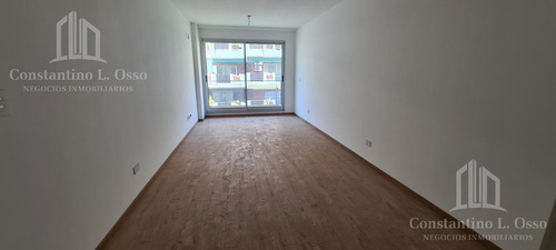 Imagen 2 de 10 de Departamento Monoambiente En Sexto Piso - Caballito