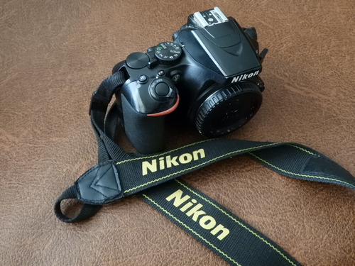 Cámara Nikon D 3500 Como Nueva, Buen Precio 