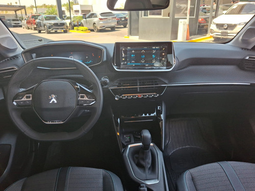 Peugeot 2008 5p Allure L3/1.2/T Aut