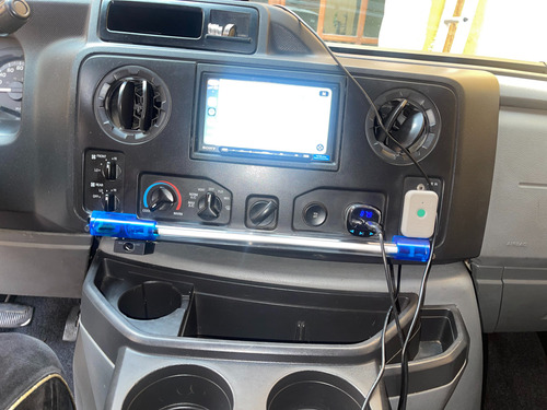 Ford Econoline E-150 4.6l V8 12 Pasajeros