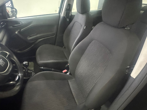Fiat Cronos 1.0 Drive Flex 4p