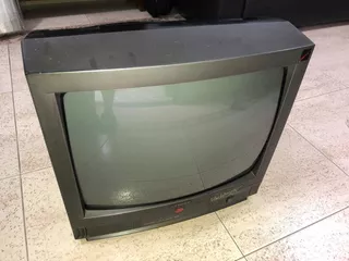 Televisor Fisher + Control Remoto. Funciona