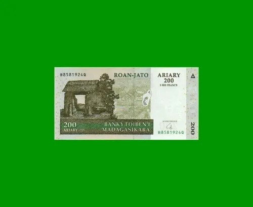 comprar Billete Madagascar 200 Ariary Pick 87b, Año 2004 Estado S\u002F C