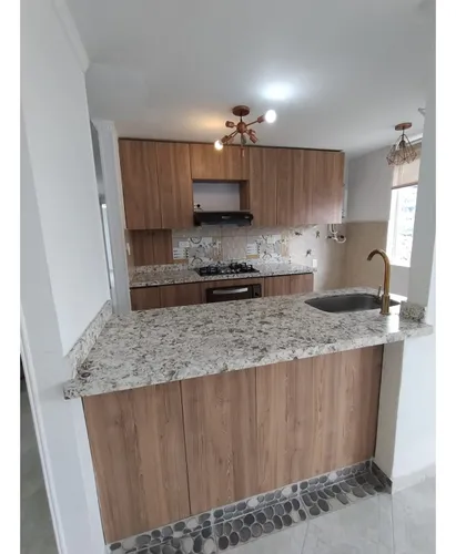 Vendo Apartamento En Los Colores Medellin