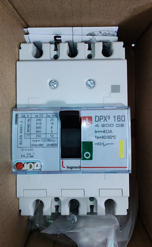 Interruptor Automatico 3p 40a 16ka Legrand Ref 420002