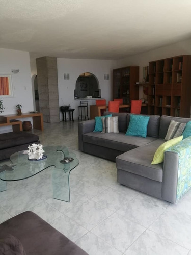 Bello Apartamento Con Vista Mar. Playa Moreno.