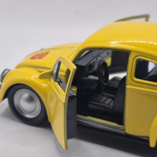 Auto Transformers Escarabajo Bumblebee Escala 1:32 Color Amarillo