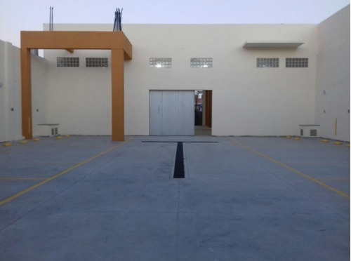 Garage Con Espacio Aereo Aprobado En Excepcional Ubicacion