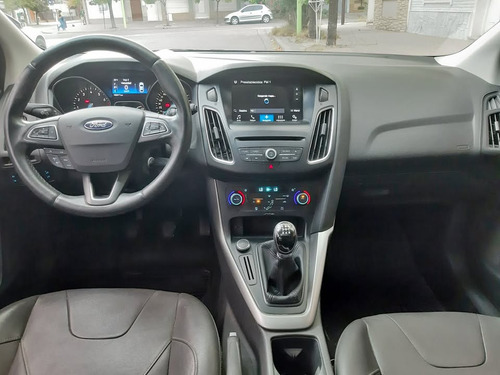 Ford Focus III 2.0 Se Plus Mt
