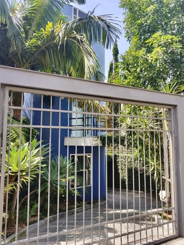 Casa Em Vila Assunção Com 4 Dormitórios - Vz2299