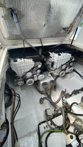 Lancha Cimitarra 340 2013 Phantom Azimut Solara Focker