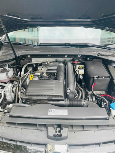 Imagen 5 de 14 de Volkswagen Golf 2016 1.4 Highline At