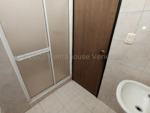 Imagen 10 de 13 de Rentahouse Celeste Nuñez 04244475408 Cod #22-23727