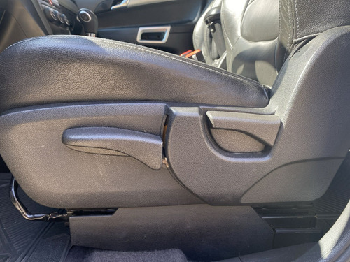 Imagen 10 de 25 de Chevrolet Captiva Sport 2.4 2011