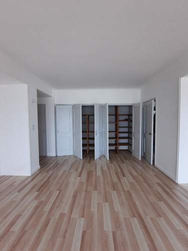 Imagen 11 de 14 de Apto Sobre Rambla. Remodelado Todo A Nuevo Con 191 M2