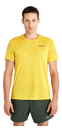 Remera Hombre Saucony Manga Corta Elevate Yellow Gold