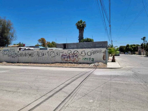 Terreno En Venta En La Col Constitución Rosarito