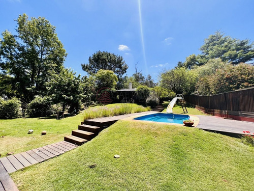 Imagen 2 de 24 de Casa En Venta Para Vivir Todo El Año En Punta Del Este Cinco Dormitorios - Punta Del Este Beverly Hills