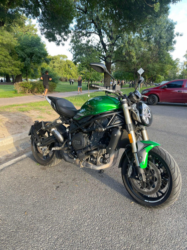 Benelli 752s - 2022 - 12,500kms