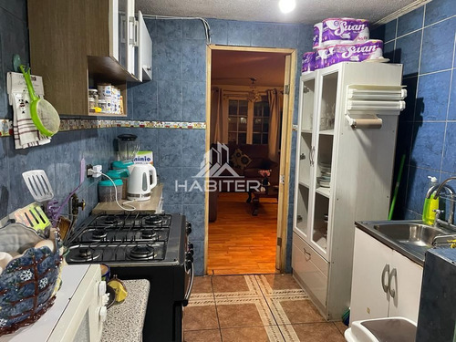 Casa En Venta De 3 Dorm. En Curicó