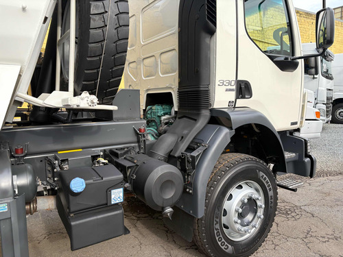 Volvo Vm 330 6x4 Ano 2022 Automático Com Báscula De 16m3