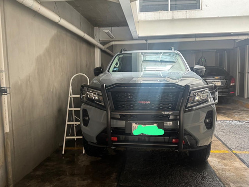 Nissan Frontier 4.0 Pro-4x V6 4x2 At