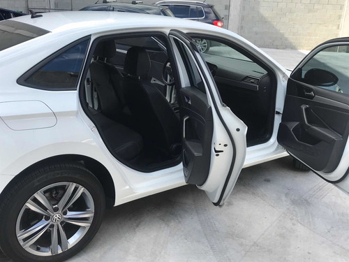 Imagem 3 de 13 de Volkswagen Jetta 2018 1.4 R-line 250 Tsi Flex Aut. 4p