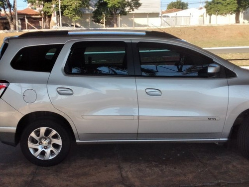 Imagem 3 de 10 de Spin 1.8 Ltz 8v Flex 4p Automático