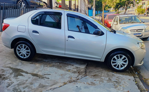 Renault Logan 1.0 16v Authentique Hi-flex 4p