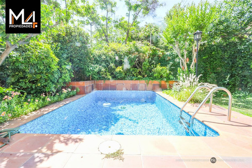Hermosa Casa Aislada Con Excelente Conectividad Las Condes