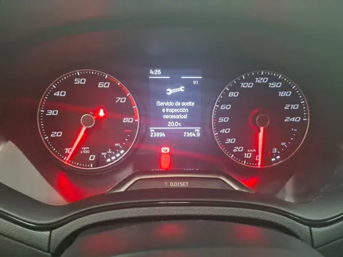 Seat Arona 1.6 Reference