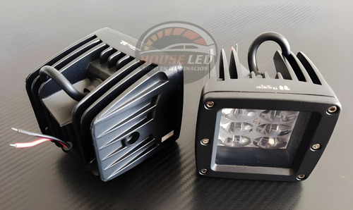 Foco Led 40w 9d Cuadrado Neblinero Auto Camioneta Bi-volt