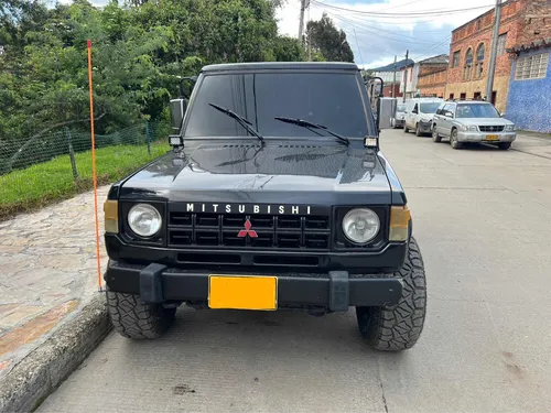 Mitsubishi Montero 2.6 L042 Cabinado