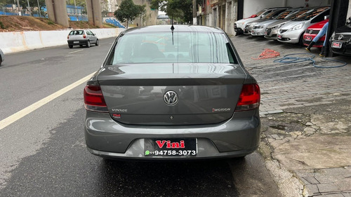 Imagem 5 de 10 de Volkswagen Voyage 1.6 8v Flex Comfortline I-motion 2010/2011