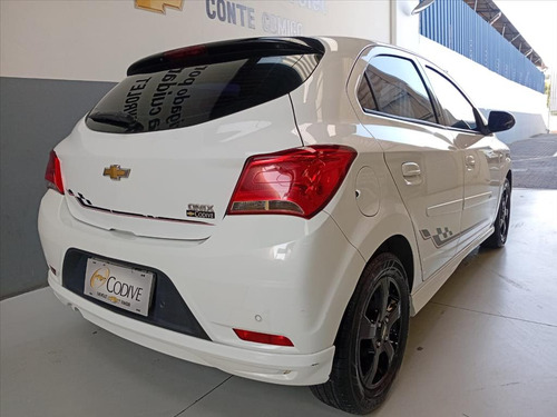 Chevrolet Onix 1.4 MPFI EFFECT 8V FLEX 4P MANUAL
