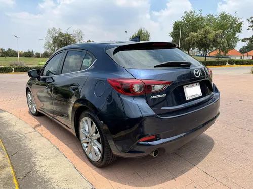 Mazda 3 Hatchback Grand Touring