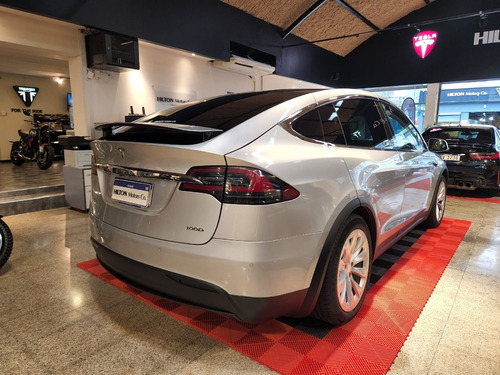 Imagen 6 de 10 de Tesla Model X Hilton Motors Co