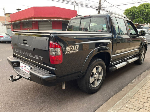 Chevrolet S10 2.4 Executive Cab. Dupla 4x2 Flexpower 4p