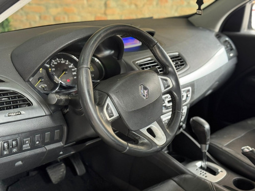 Renault Fluence 2.0 Dynamique X-tronic Hi-flex 4p