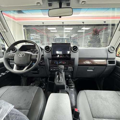 Toyota Hembrita Land Cruiser Lc79lxz Automática
