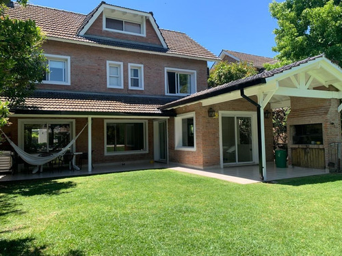 Imagen 2 de 17 de Casa - Rincón De Milberg - La Escondida