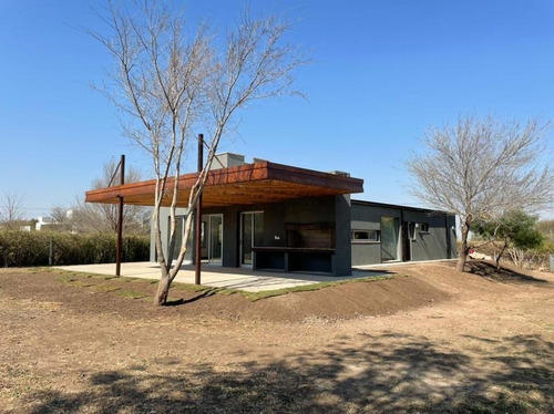 Imagen 13 de 14 de Vendo Casa A Estrenar Una Planta Villa Allende Golf
