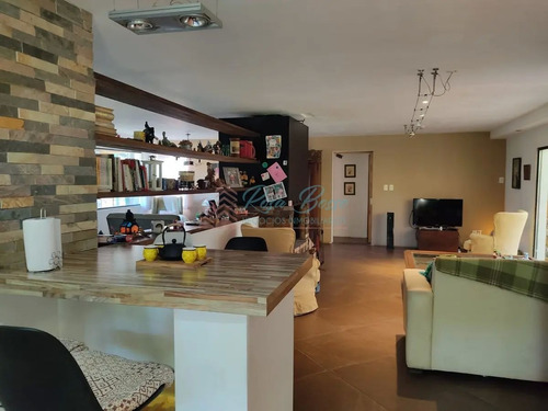Imagen 3 de 10 de Casa En Parque Burnett Para La Venta.