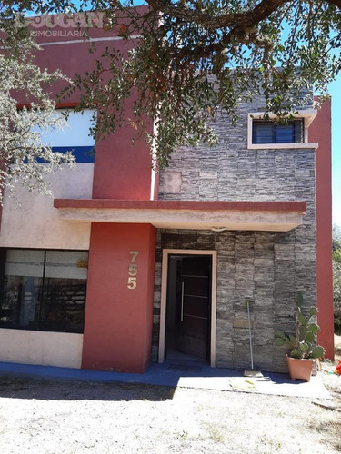 Imagen 2 de 29 de Casa - Carpinteria