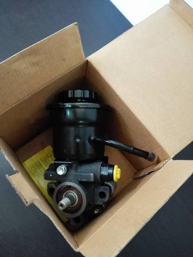 Bomba Direccion Hidraulica Meru / Toyota Meru