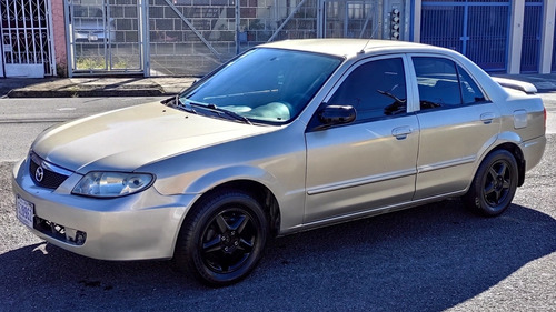 Imagen 1 de 10 de Mazda 323 Glx-s
